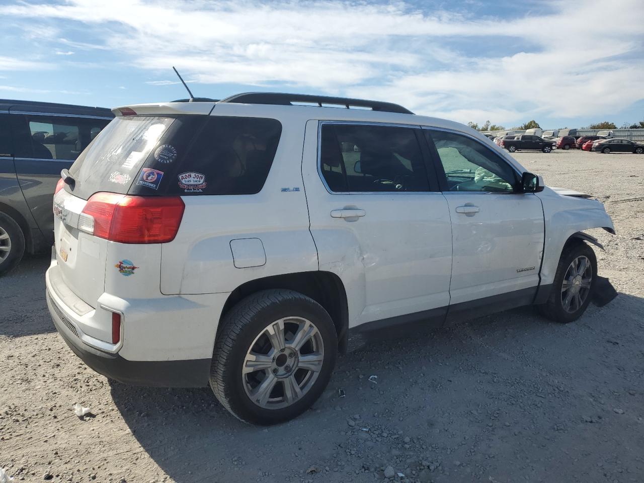 2017 GMC Terrain - Image 3