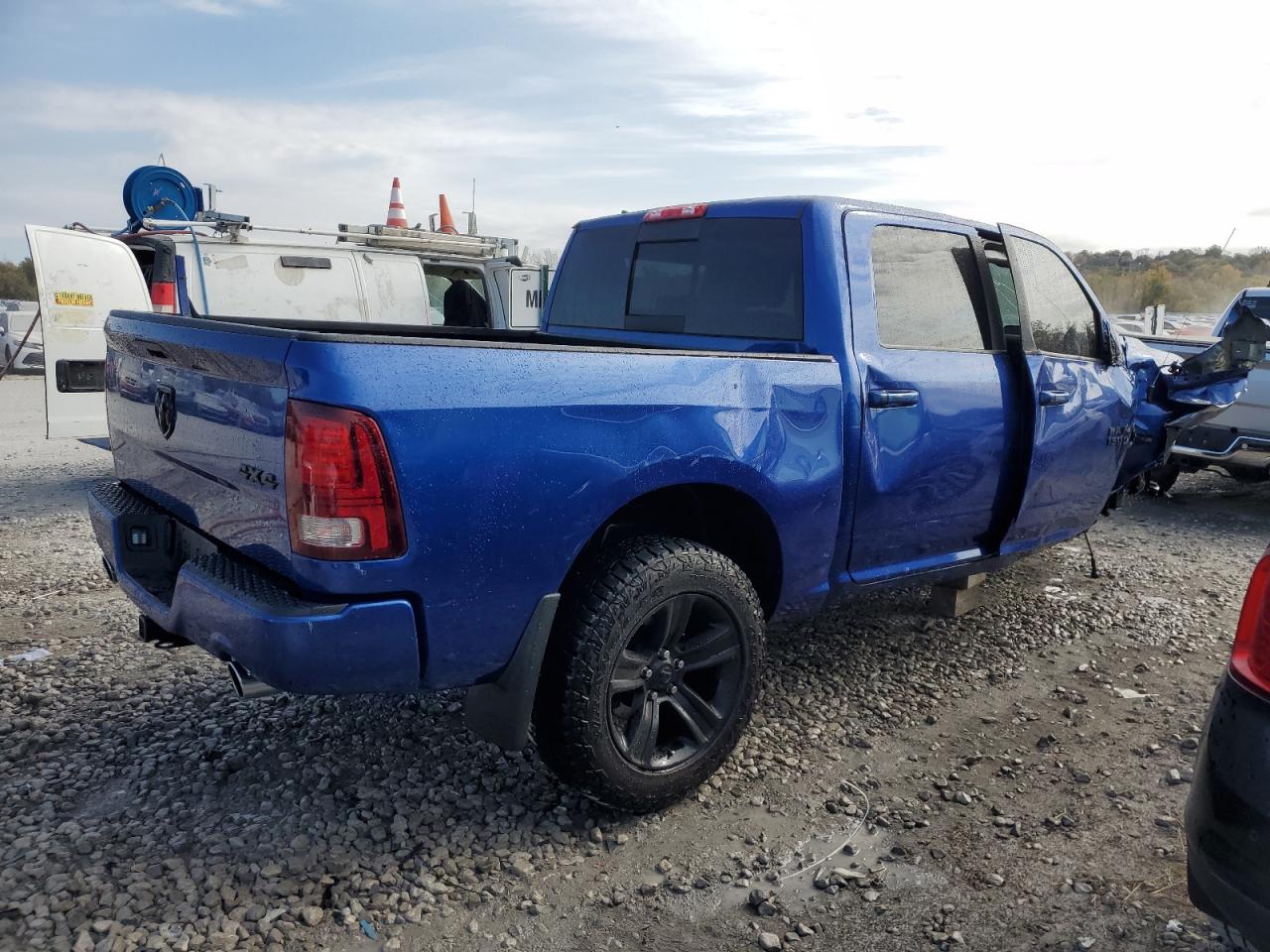 VIN 1C6RR7MT6JS151481 2018 RAM 1500 no.3