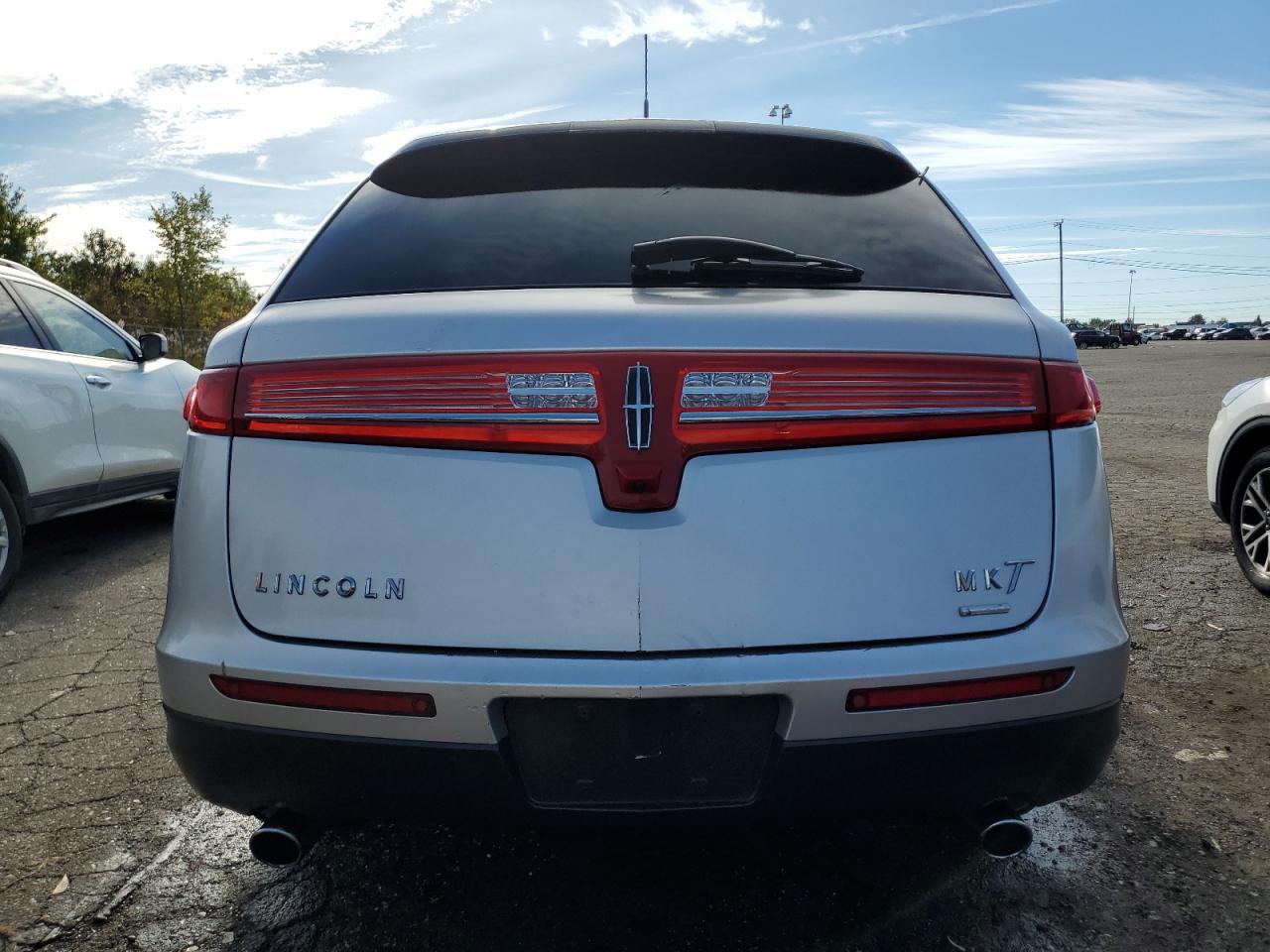 2LMHJ5AT6ABJ23954 2010 Lincoln Mkt