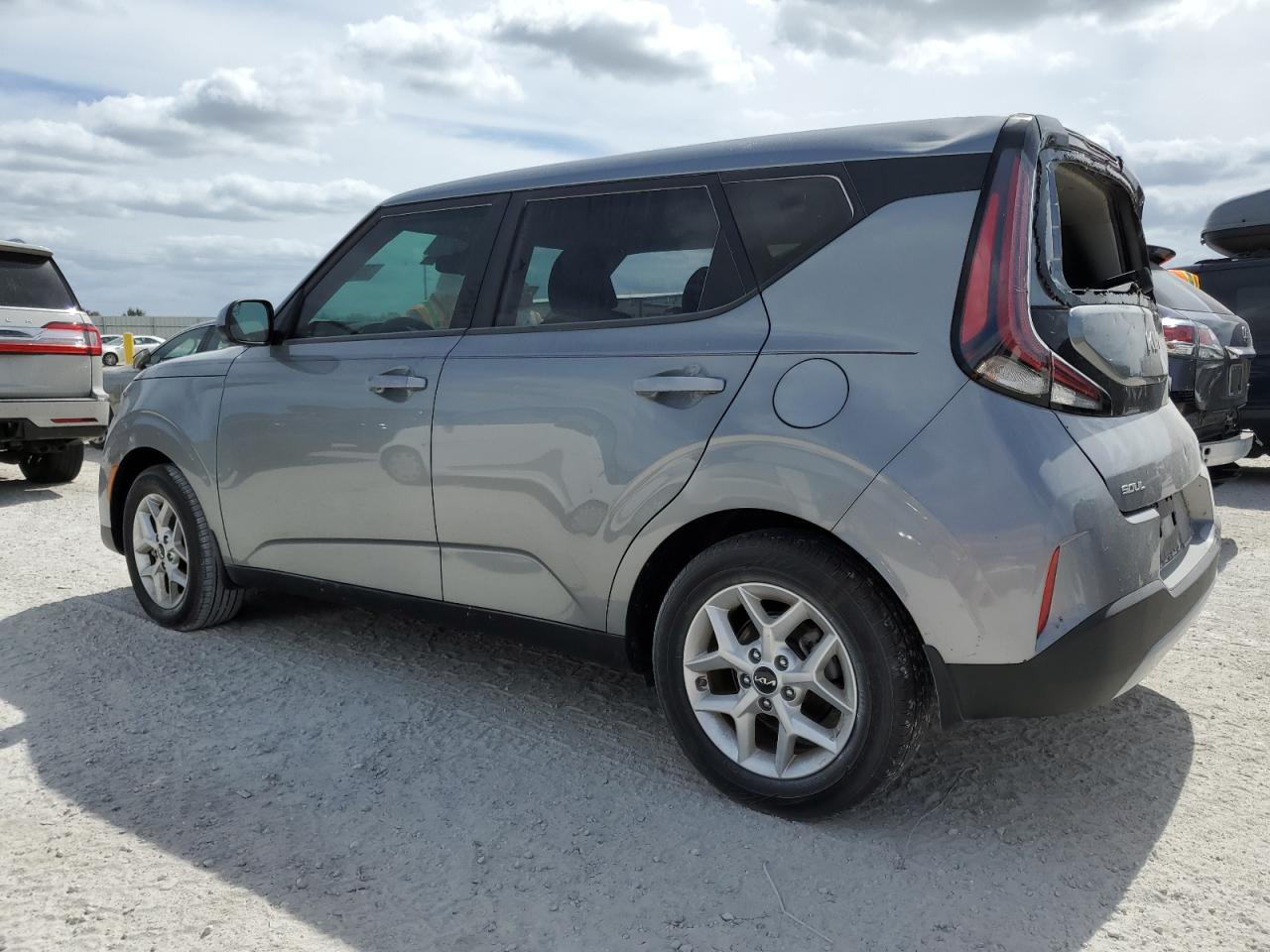 2023 Kia Soul - Image 2