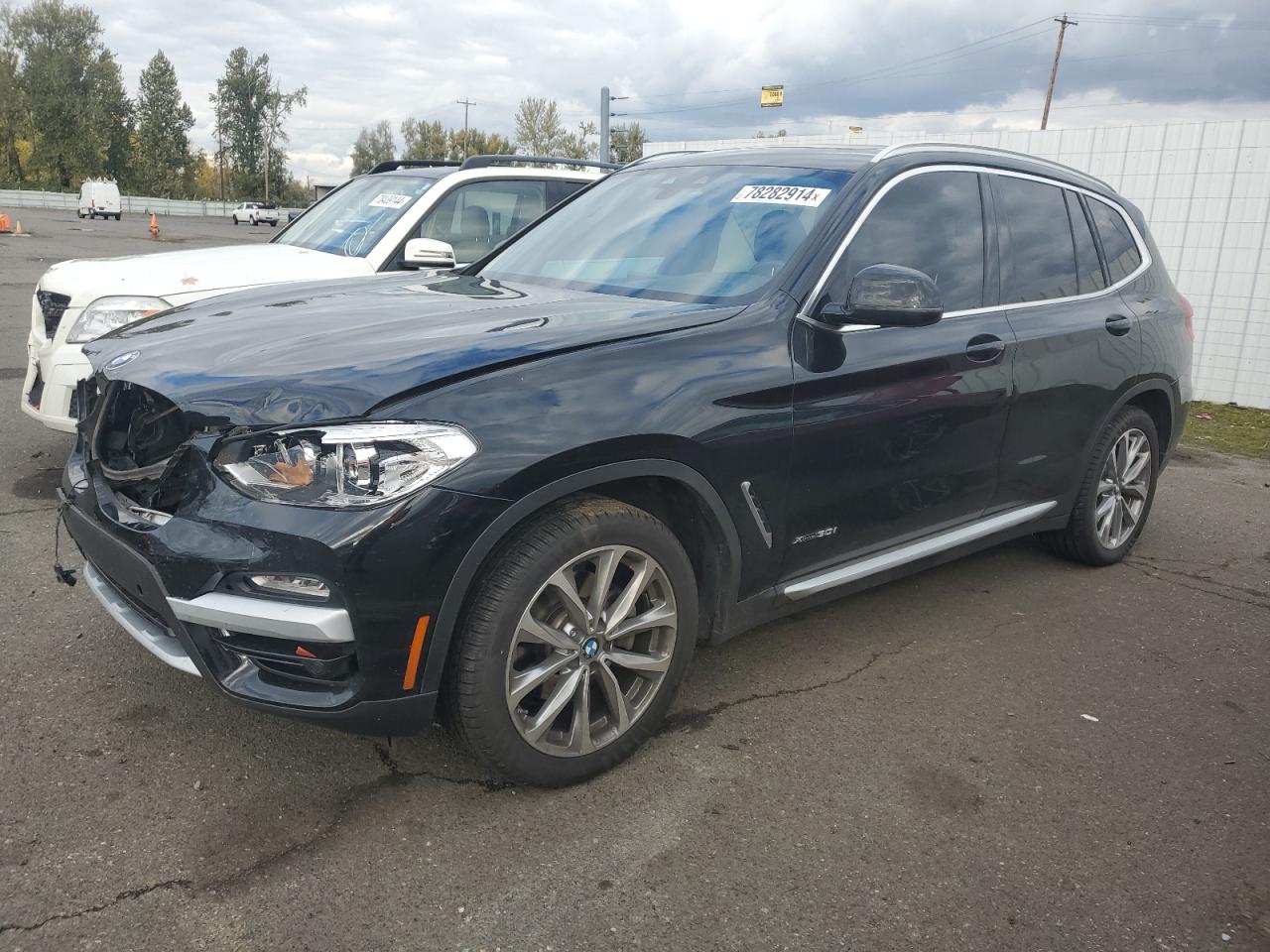 VIN 5UXTR9C51JLD64623 2018 BMW X3 no.1