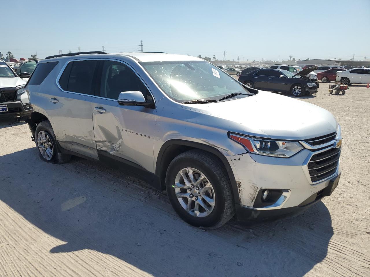 1GNERHKW5KJ280885 2019 Chevrolet Traverse Lt