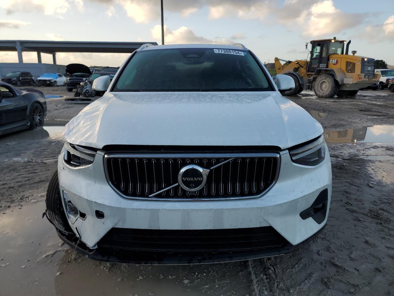 2023 Volvo Xc40 Ultimate VIN: YV4L12UF7P2032461 Lot: 77300154