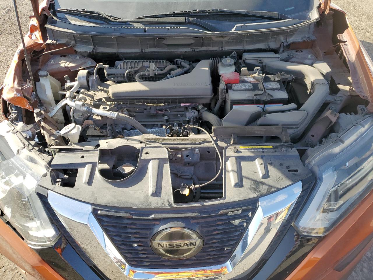 2018 Nissan Rogue - Image 12