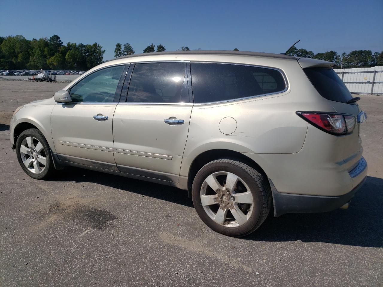 2013 Chevrolet Traverse - Image 2
