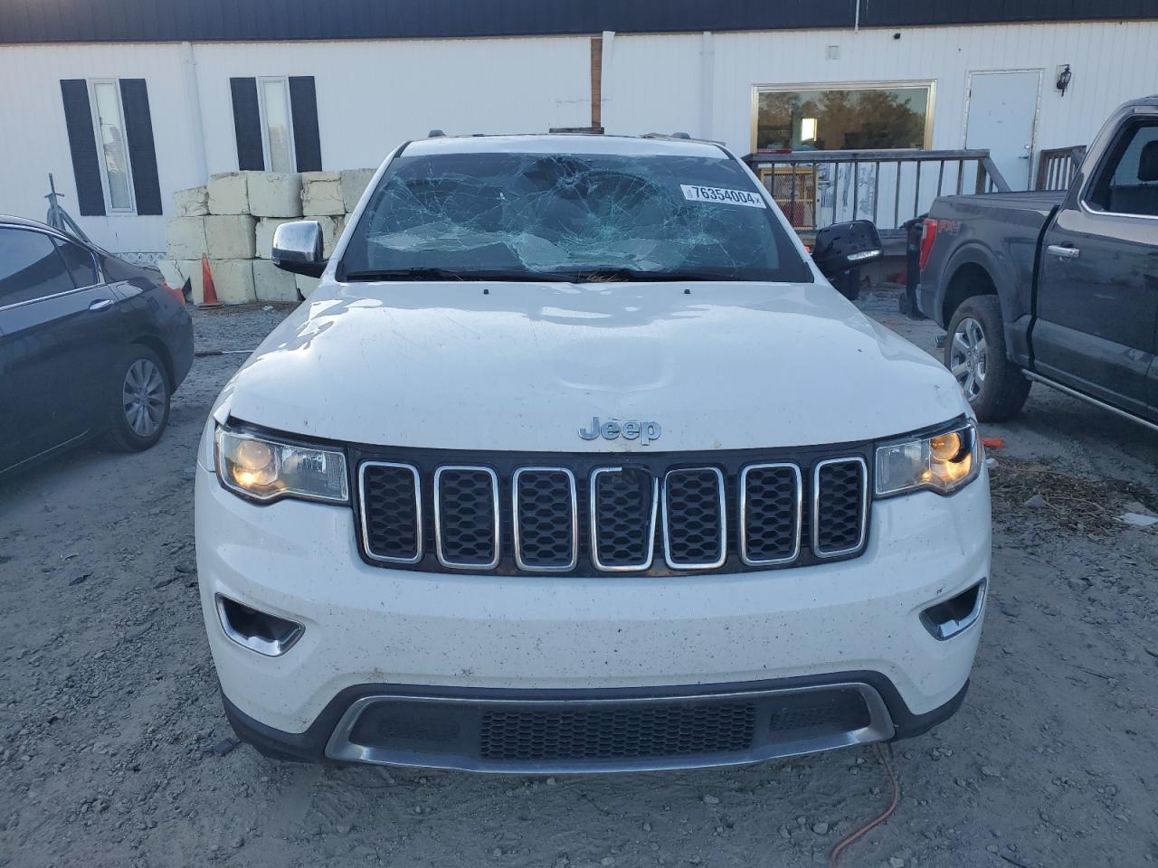 2018 Jeep Grand Cherokee - Image 5