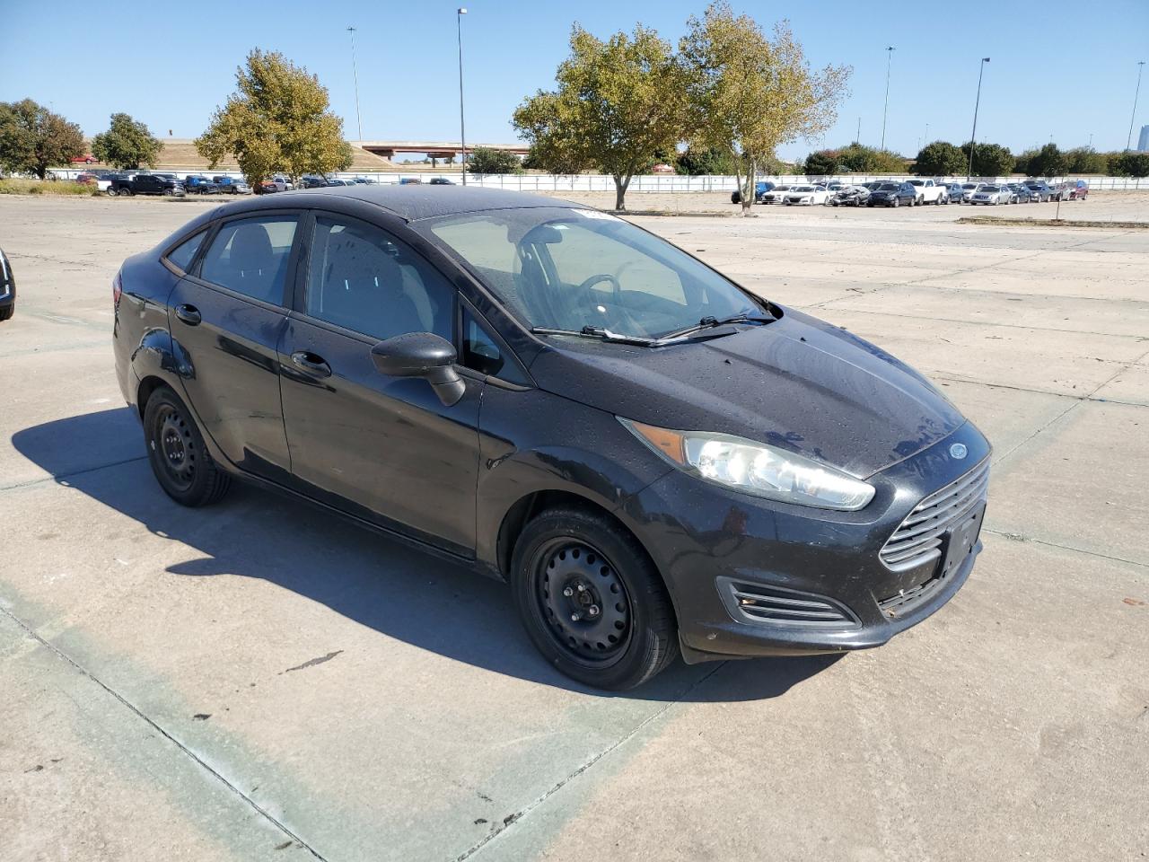 VIN 3FADP4AJ6FM172007 2015 FORD FIESTA no.4