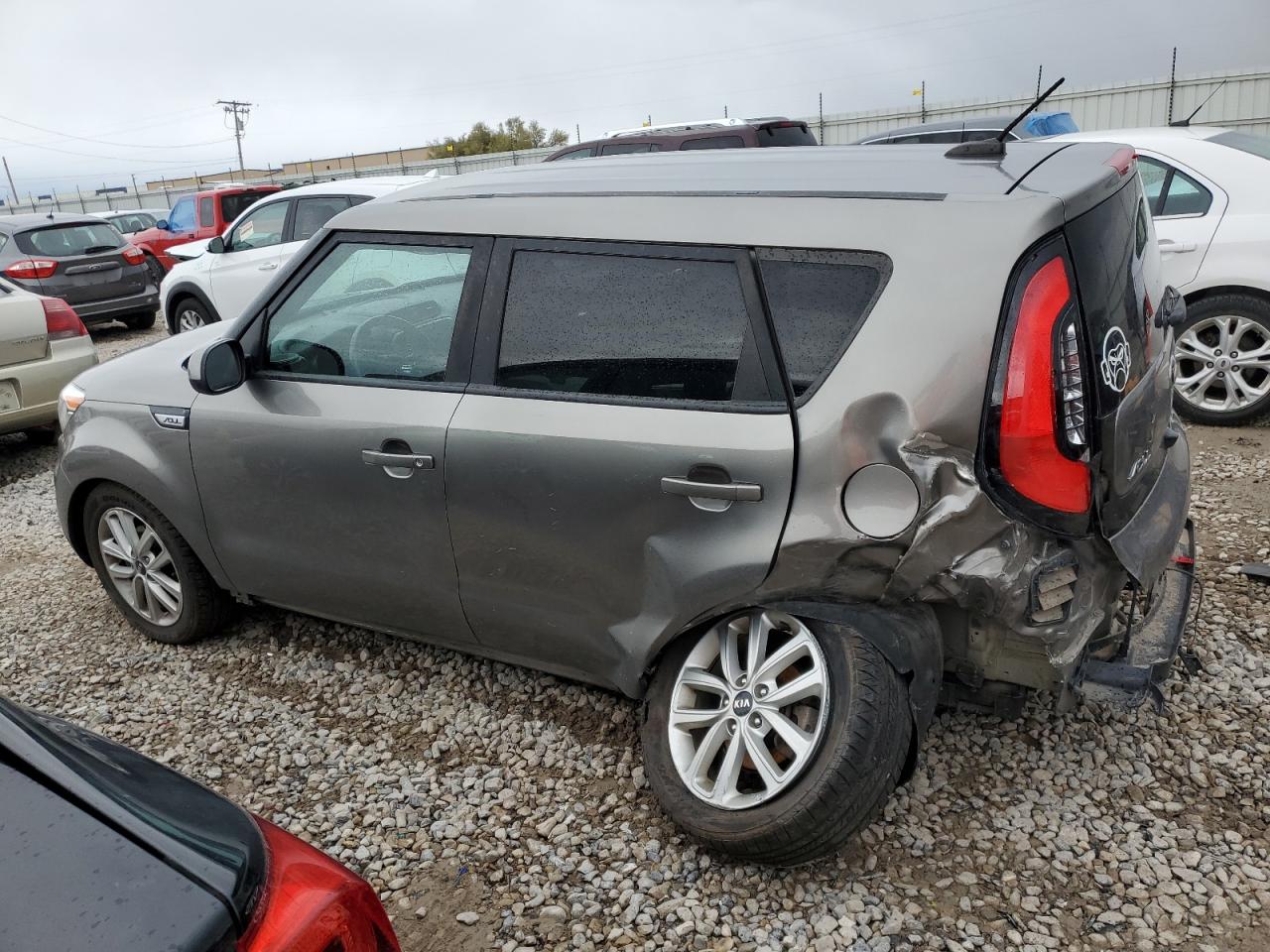 VIN KNDJP3A50K7007035 2019 KIA SOUL no.2