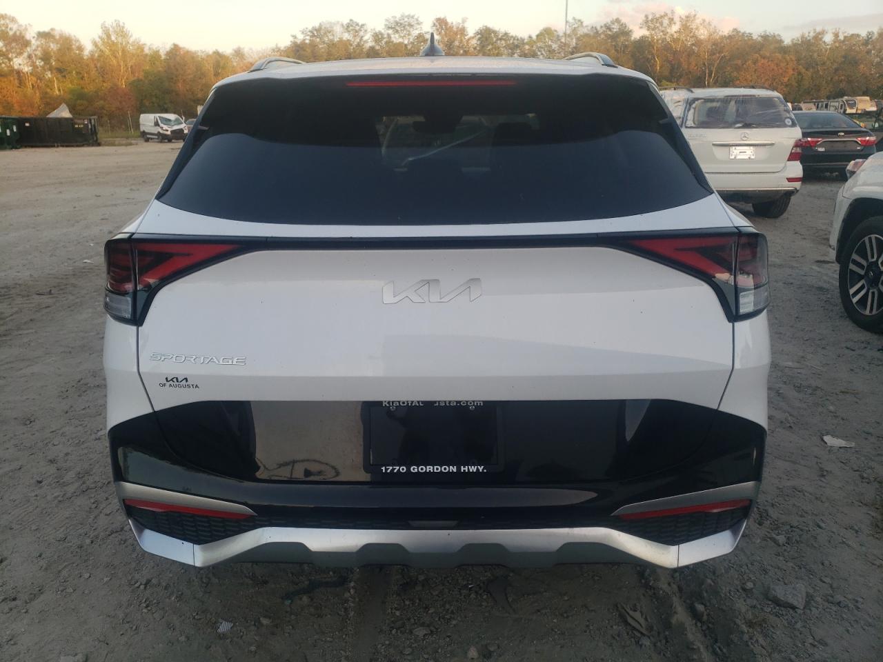 2023 Kia Sportage - Image 6
