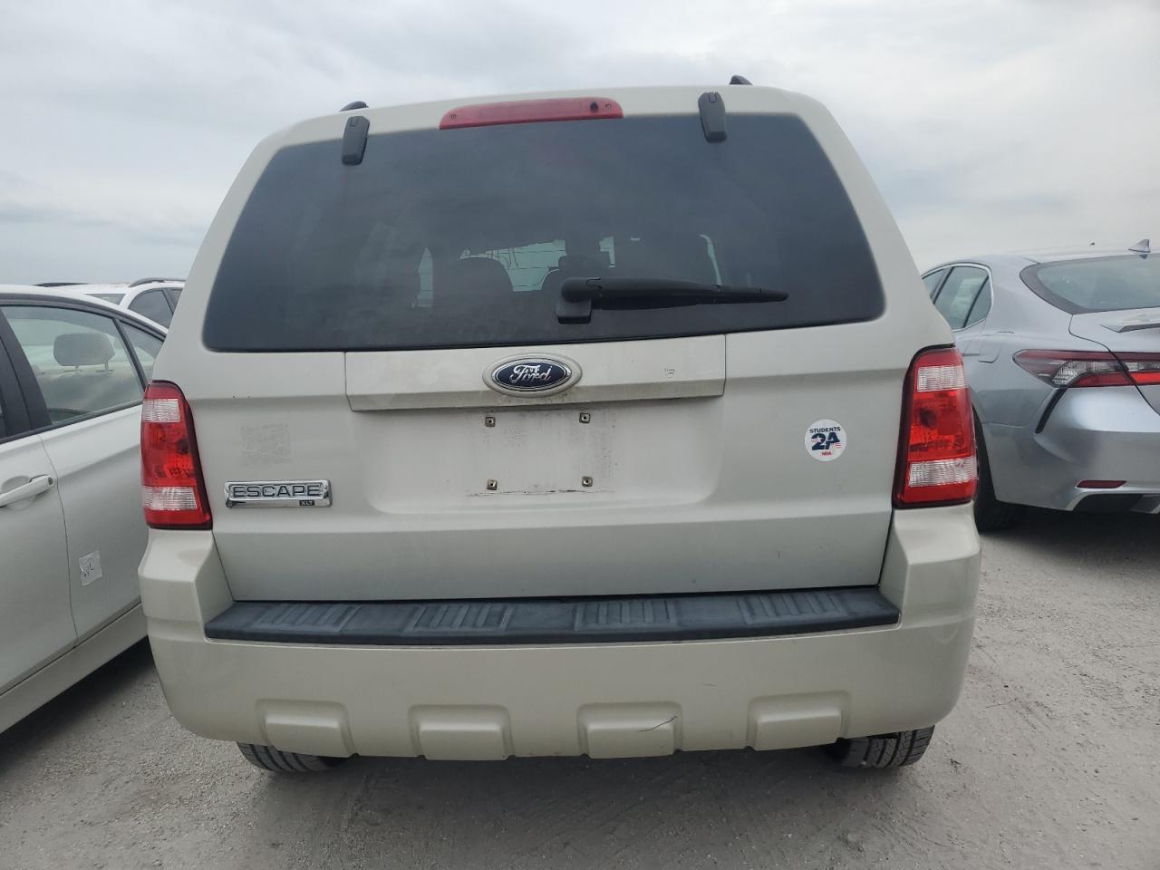 2008 Ford Escape Xlt VIN: 1FMCU03118KB77366 Lot: 76463264