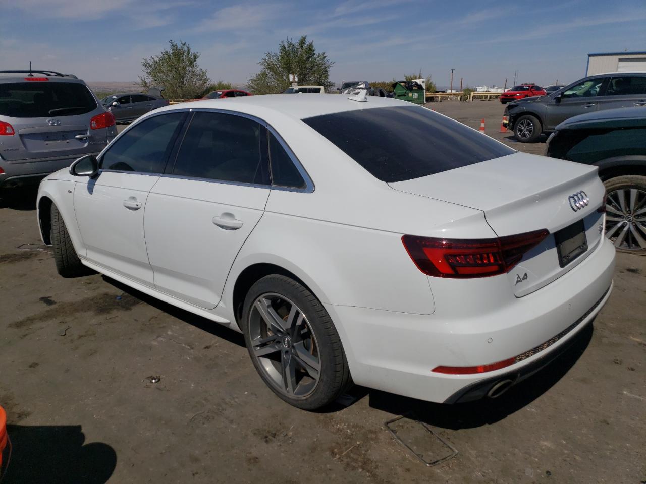 WAUENAF40JA027649 2018 AUDI A4 - Image 2