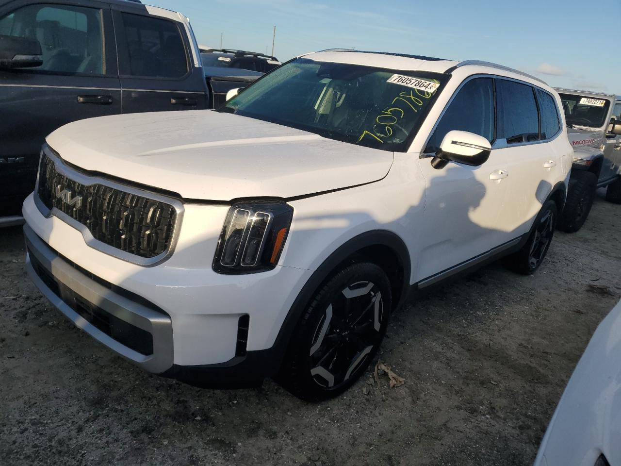 2024 Kia Telluride - Image 1
