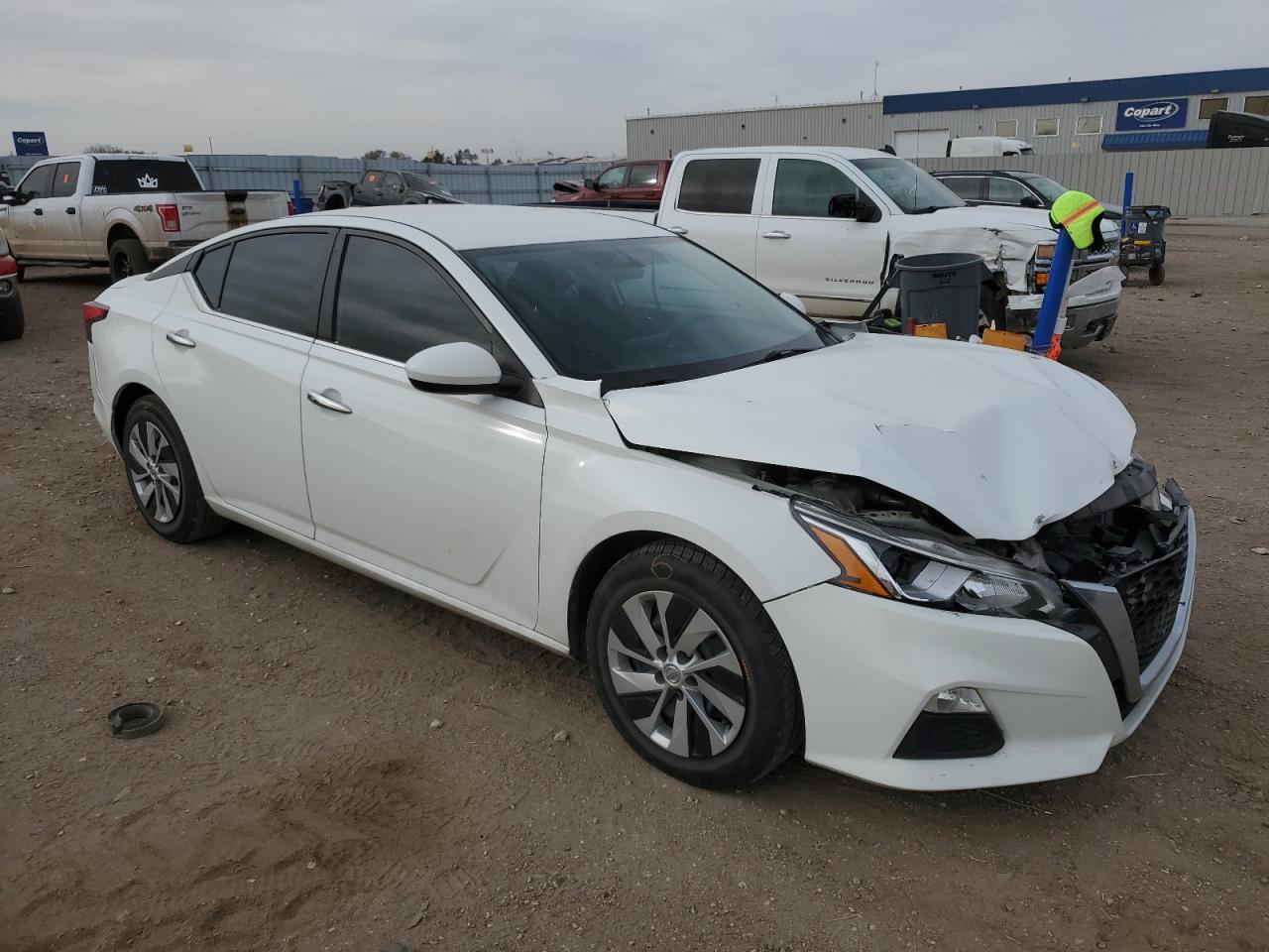 2019 Nissan Altima - Image 4