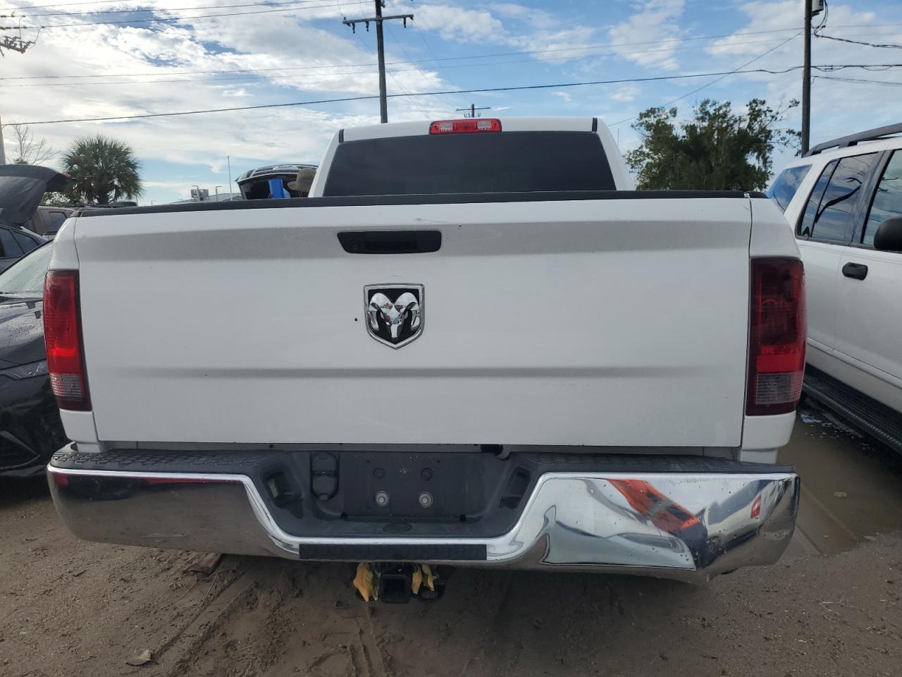 3C6JR6AG6KG537986 2019 Ram 1500 Classic Tradesman