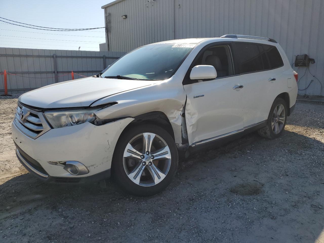 2011 Toyota Highlander - Image 1