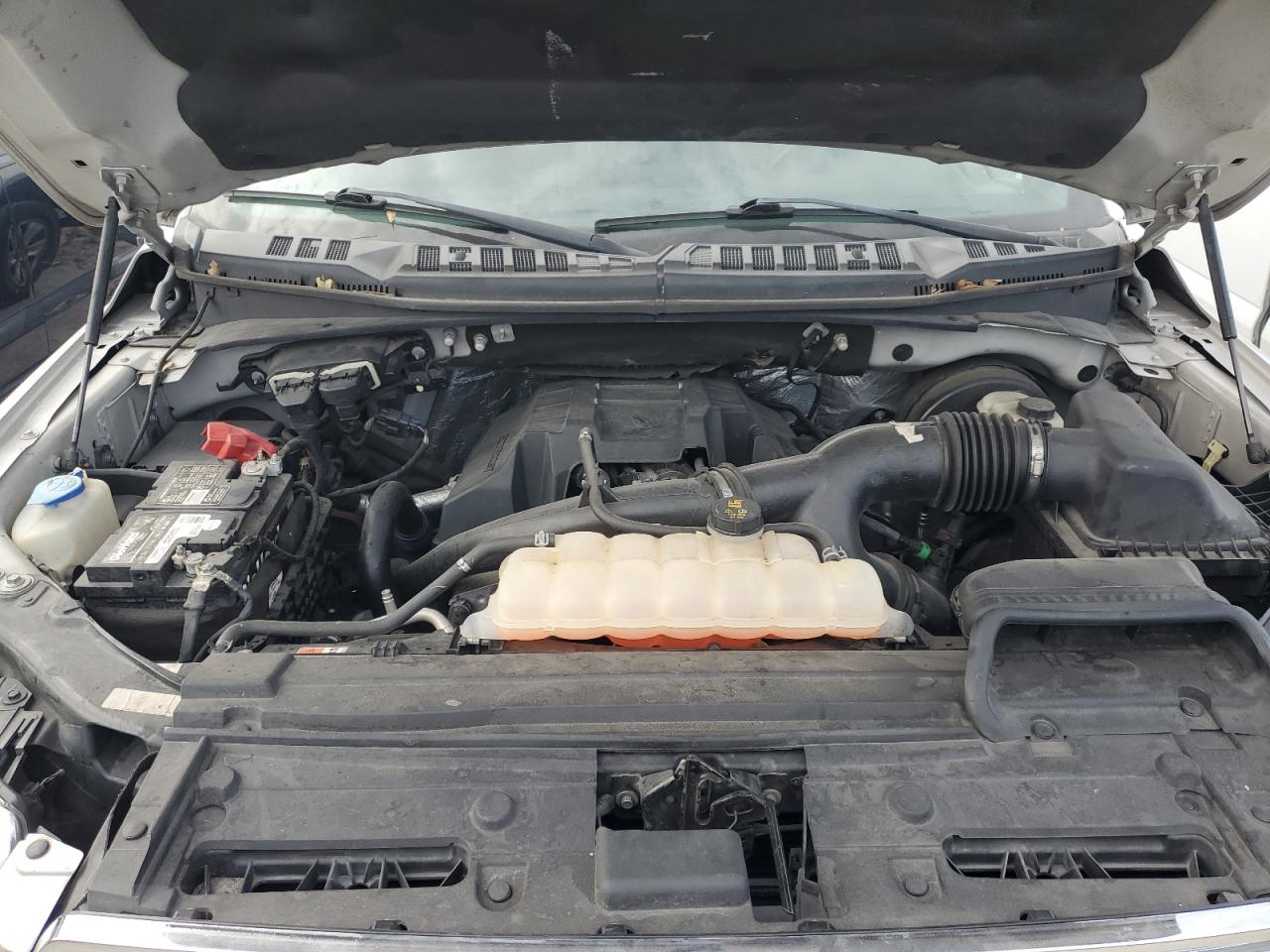 2015 Ford F150 Super Cab VIN: 1FTEX1CP2FKE27418 Lot: 75161274