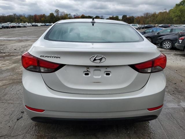  HYUNDAI ELANTRA 2015 Серебристый