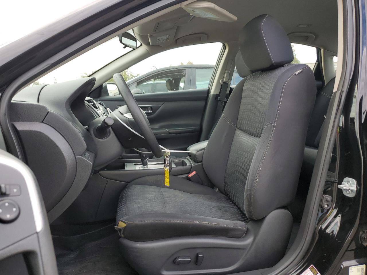 2016 Nissan Altima - Image 7