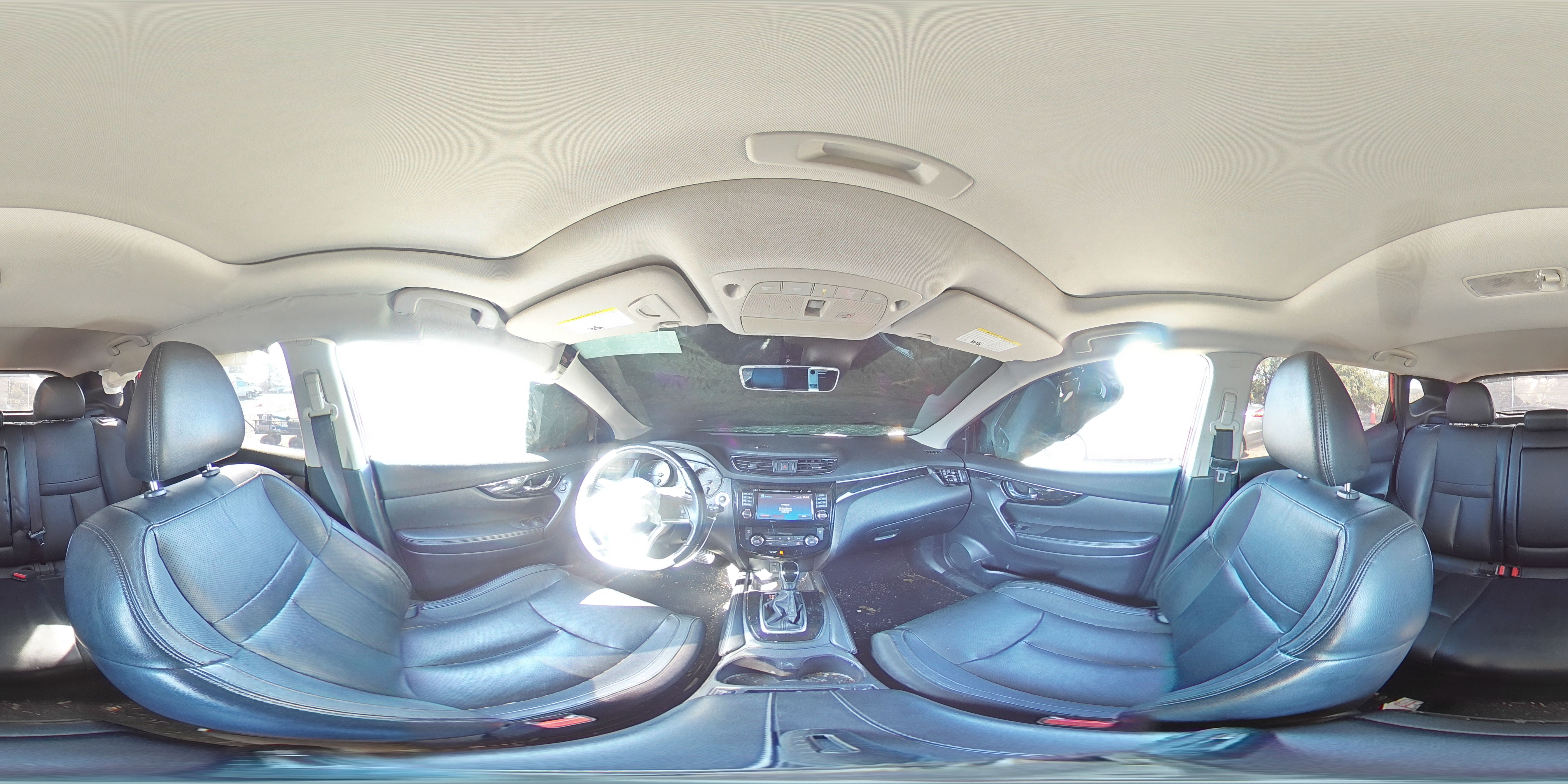 2018 Nissan Rogue - Image 14