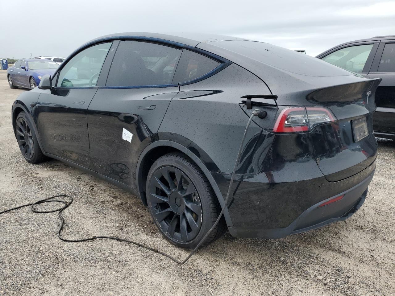 5YJYGDEE8LF025597 2020 TESLA MODEL Y - Image 2