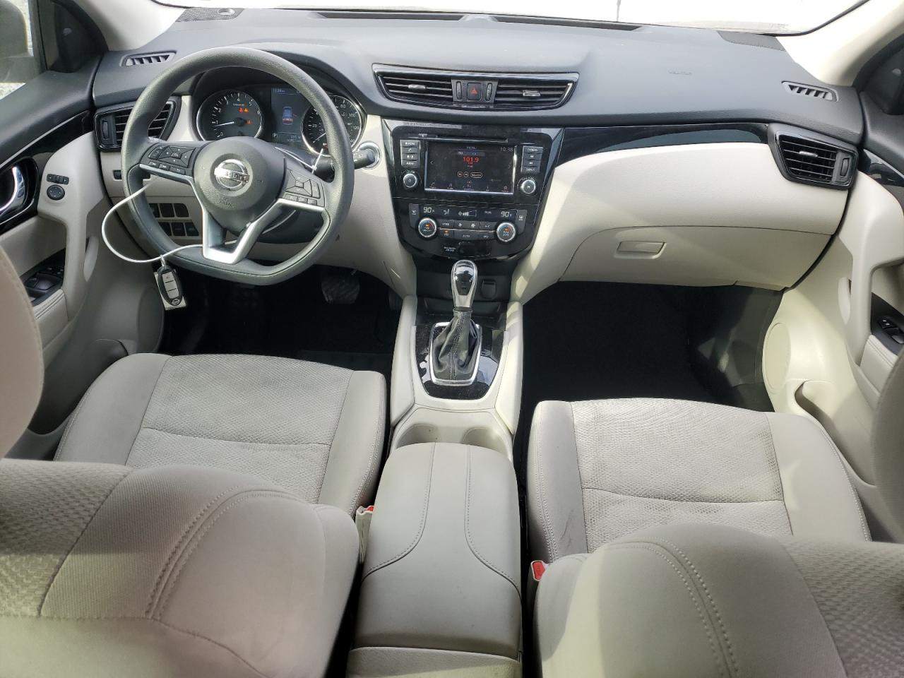 2020 Nissan Rogue - Image 8