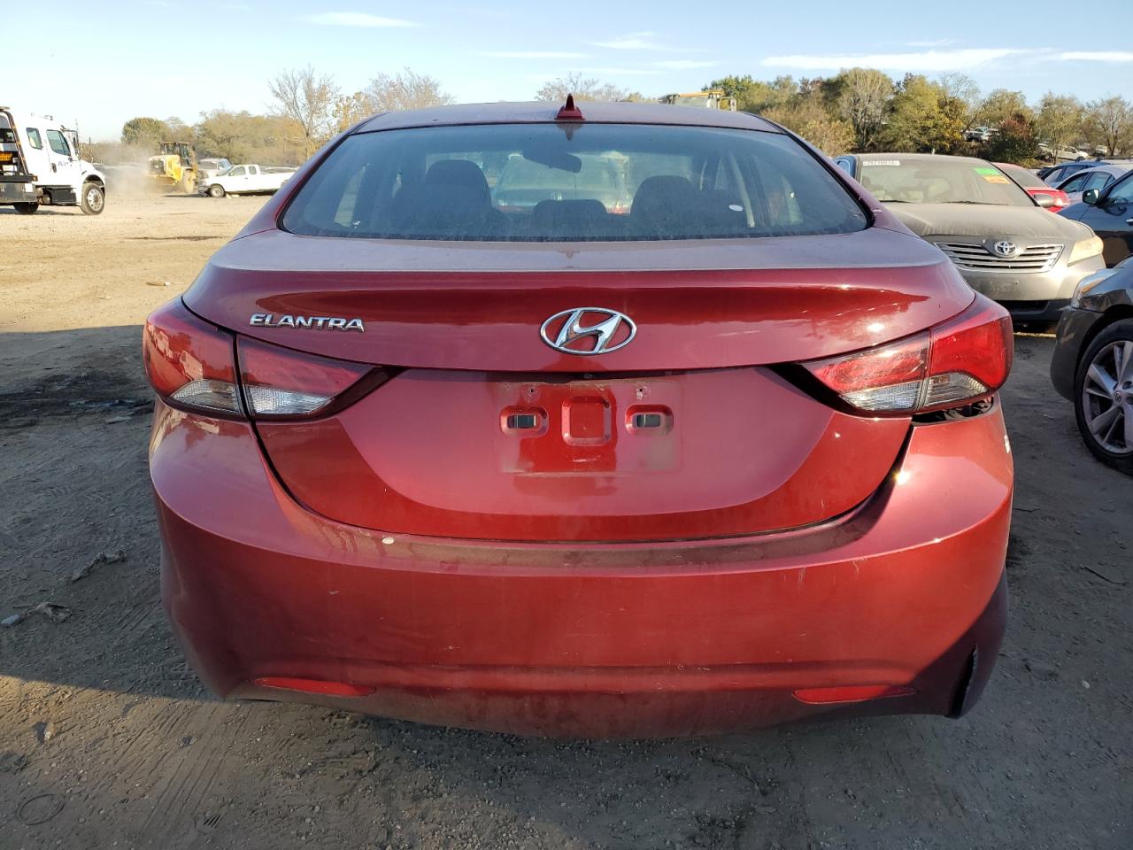 2016 Hyundai Elantra - Image 6