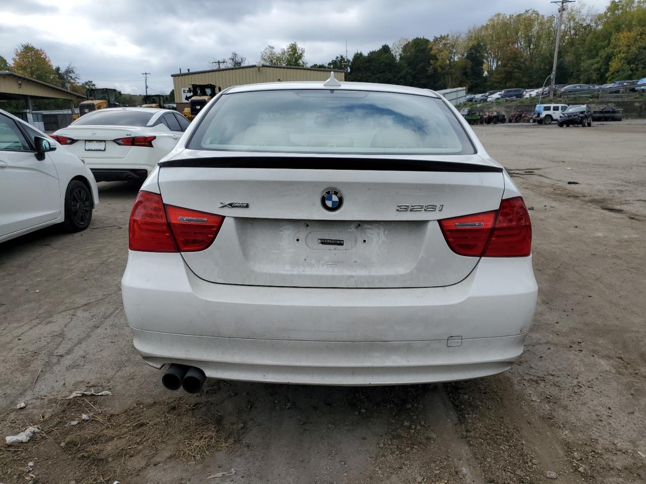 WBAPK5C54AA652075 2010 BMW 328 Xi Sulev