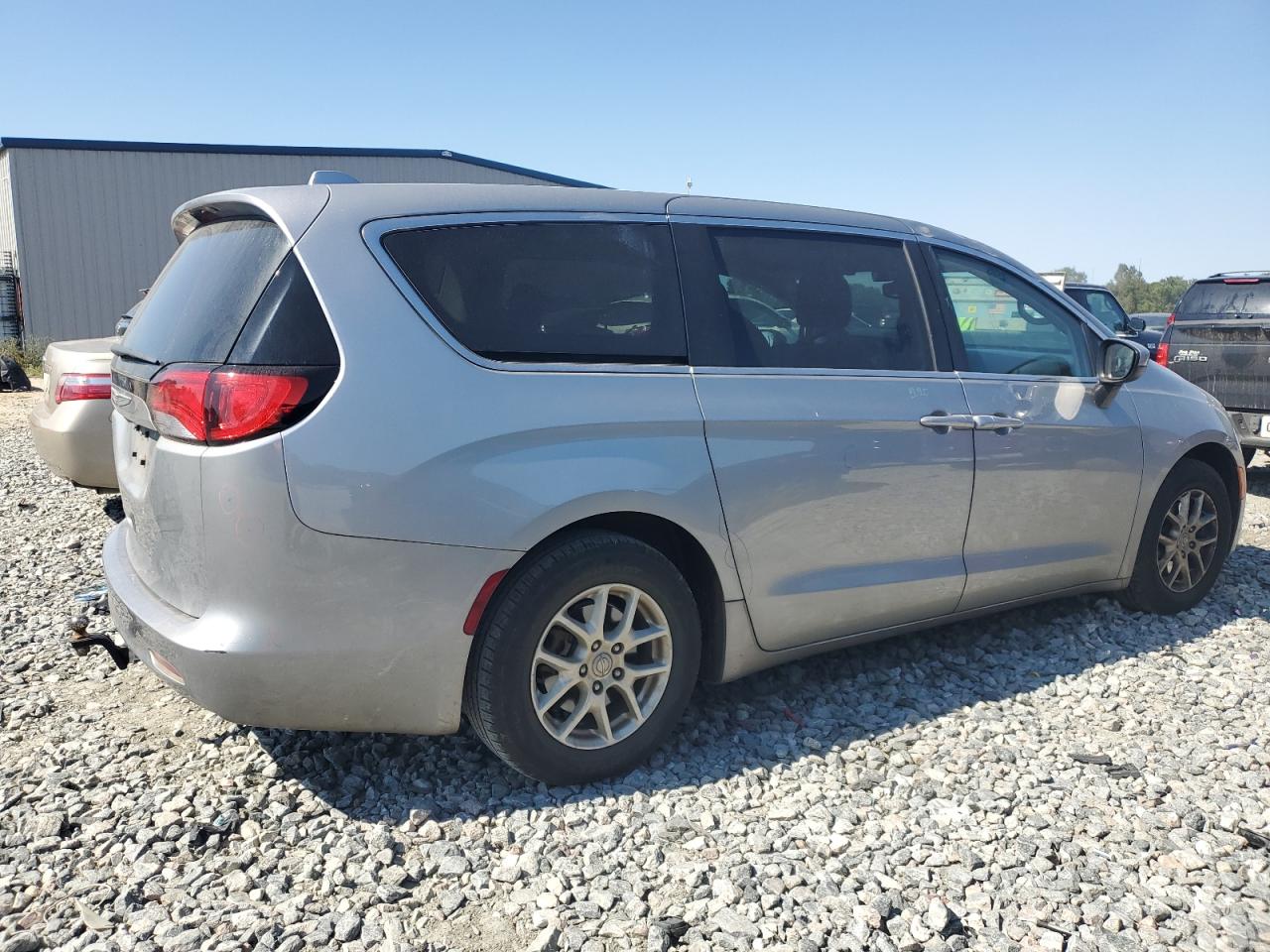 2017 Chrysler Pacifica Lx VIN: 2C4RC1CG1HR824085 Lot: 75465364