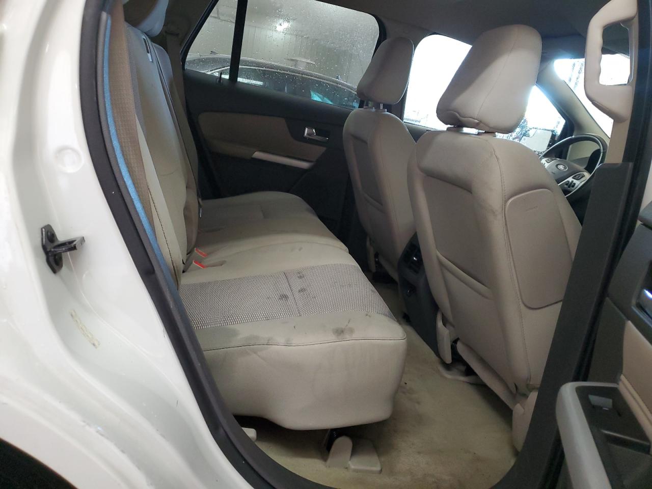 2011 Ford Edge - Image 11