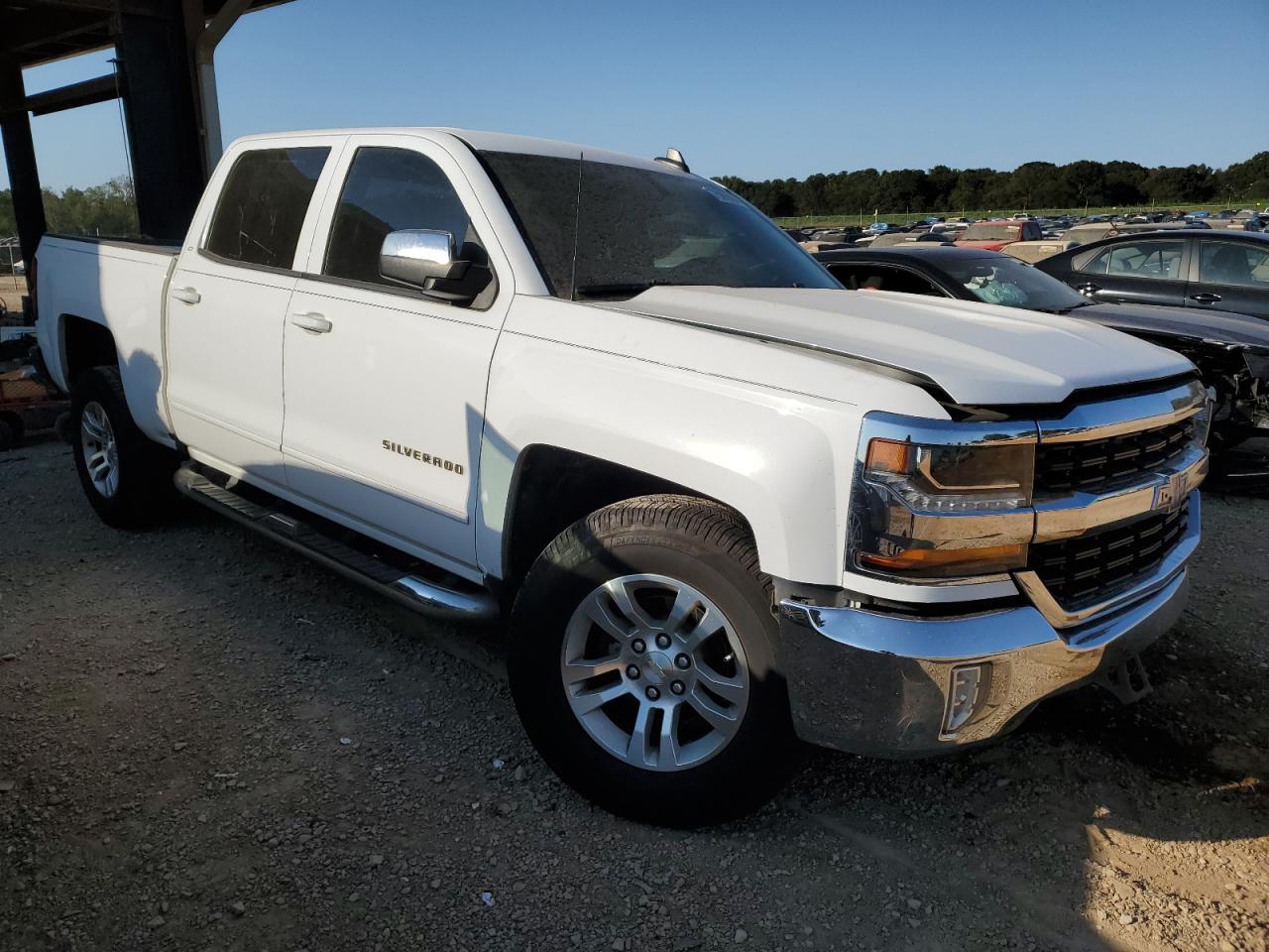 2017 Chevrolet Silverado - Image 4