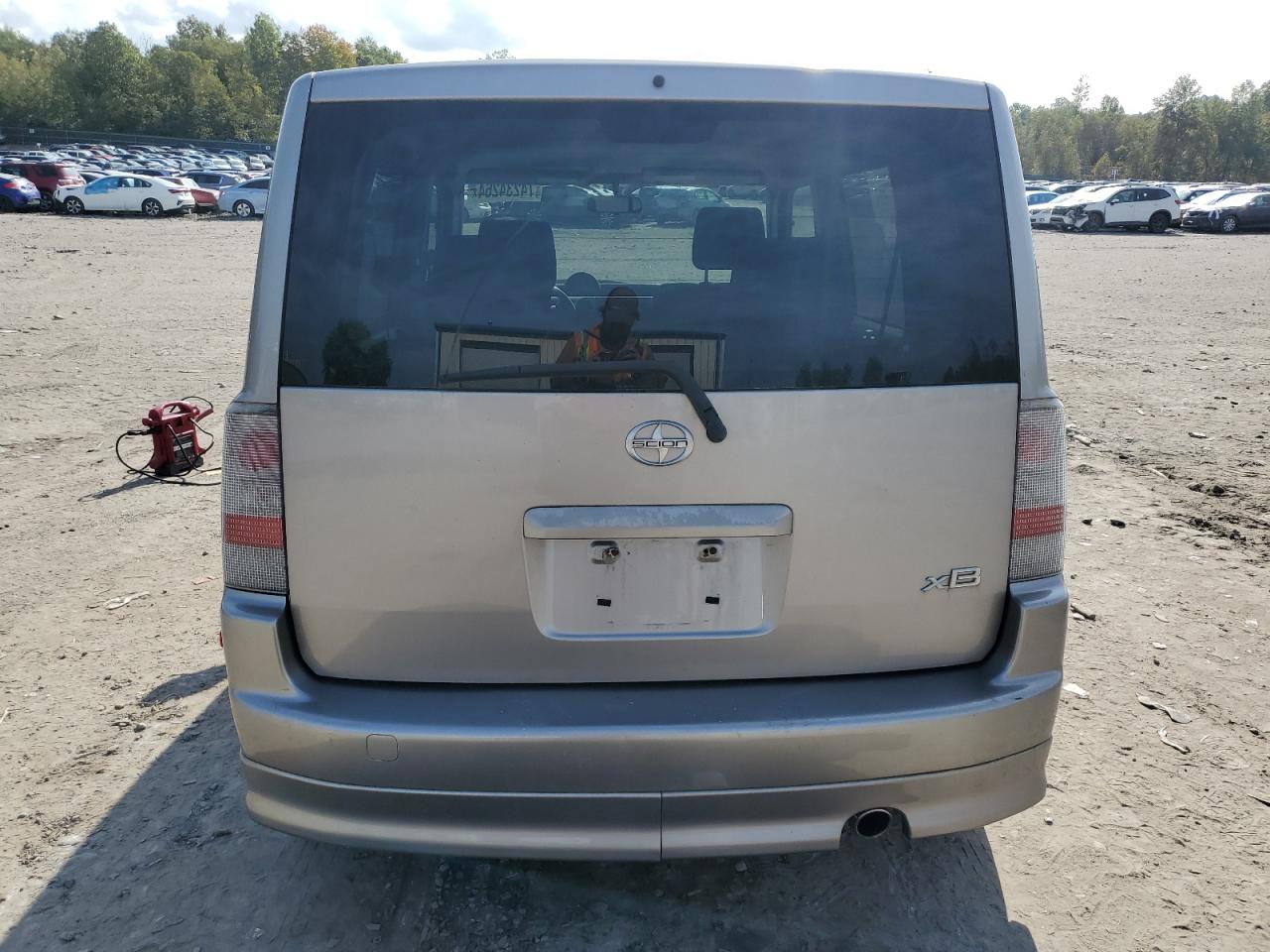 JTLKT334654007717 2005 Toyota Scion Xb