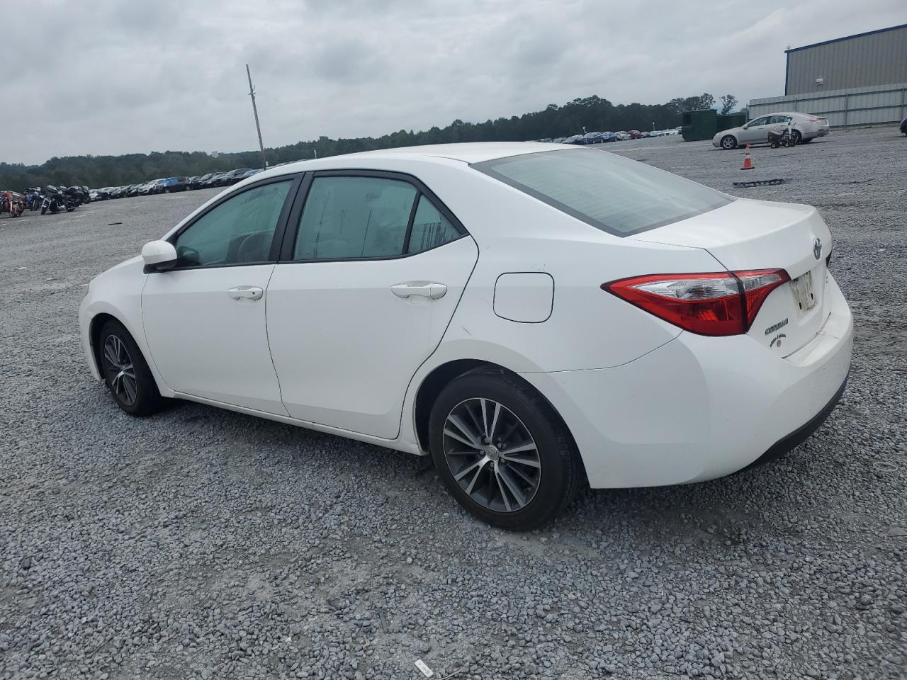 2T1BURHEXGC700190 2016 TOYOTA COROLLA - Image 2