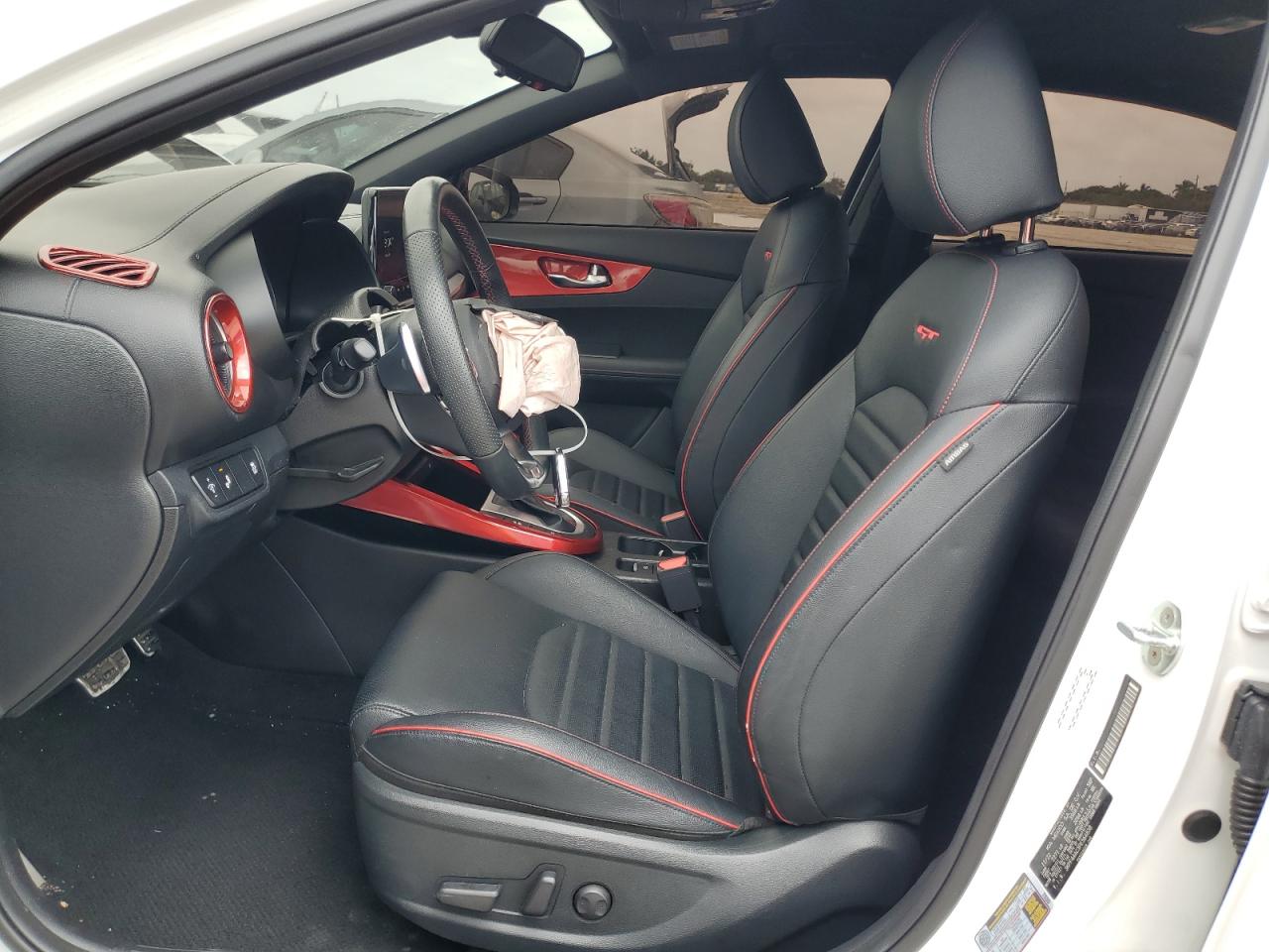 2023 Kia Forte - Image 7
