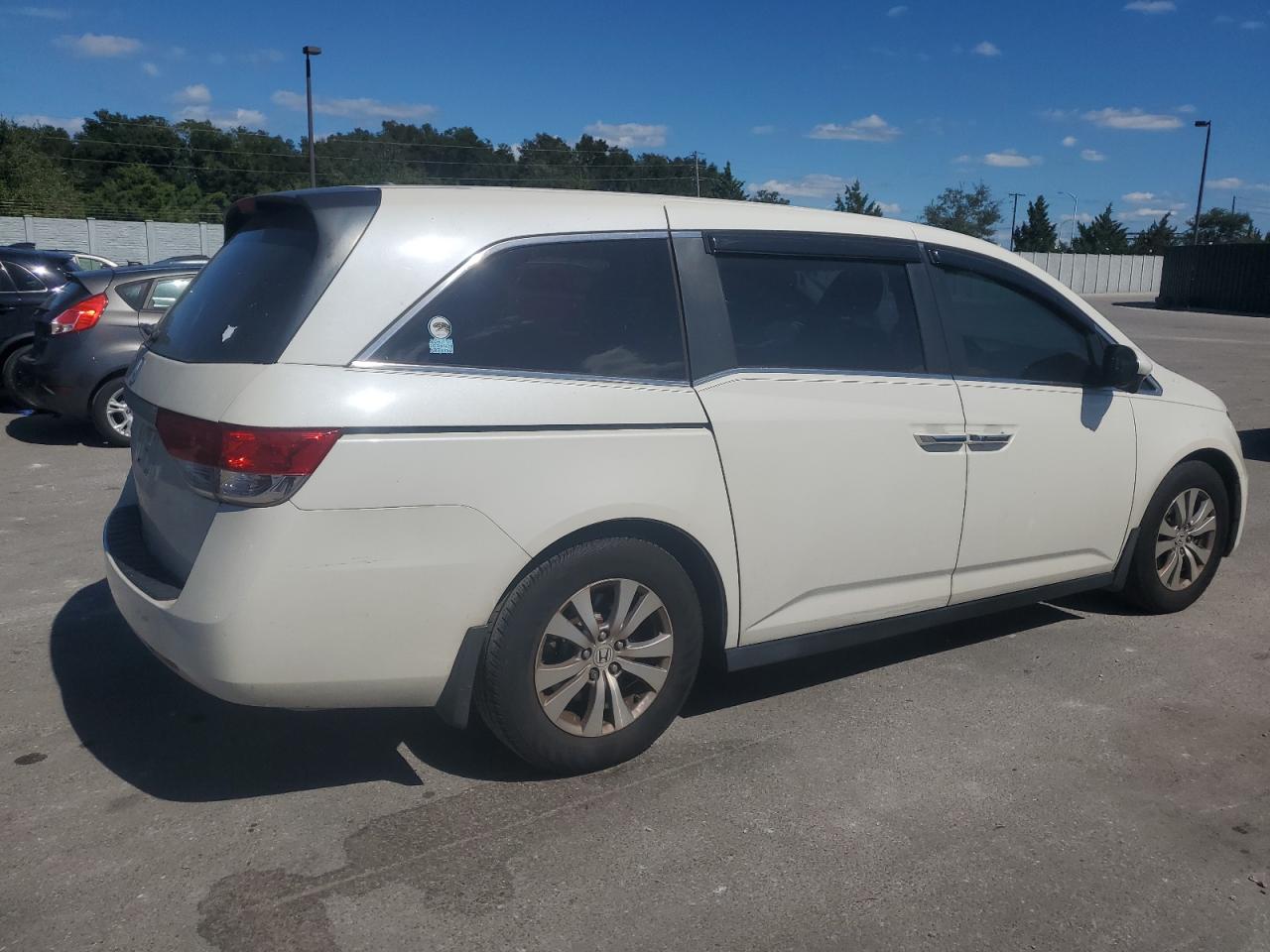2016 Honda Odyssey - Image 3