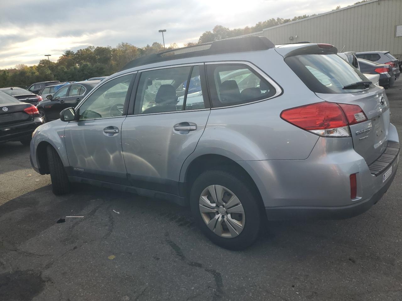 2013 Subaru Outback - Image 2