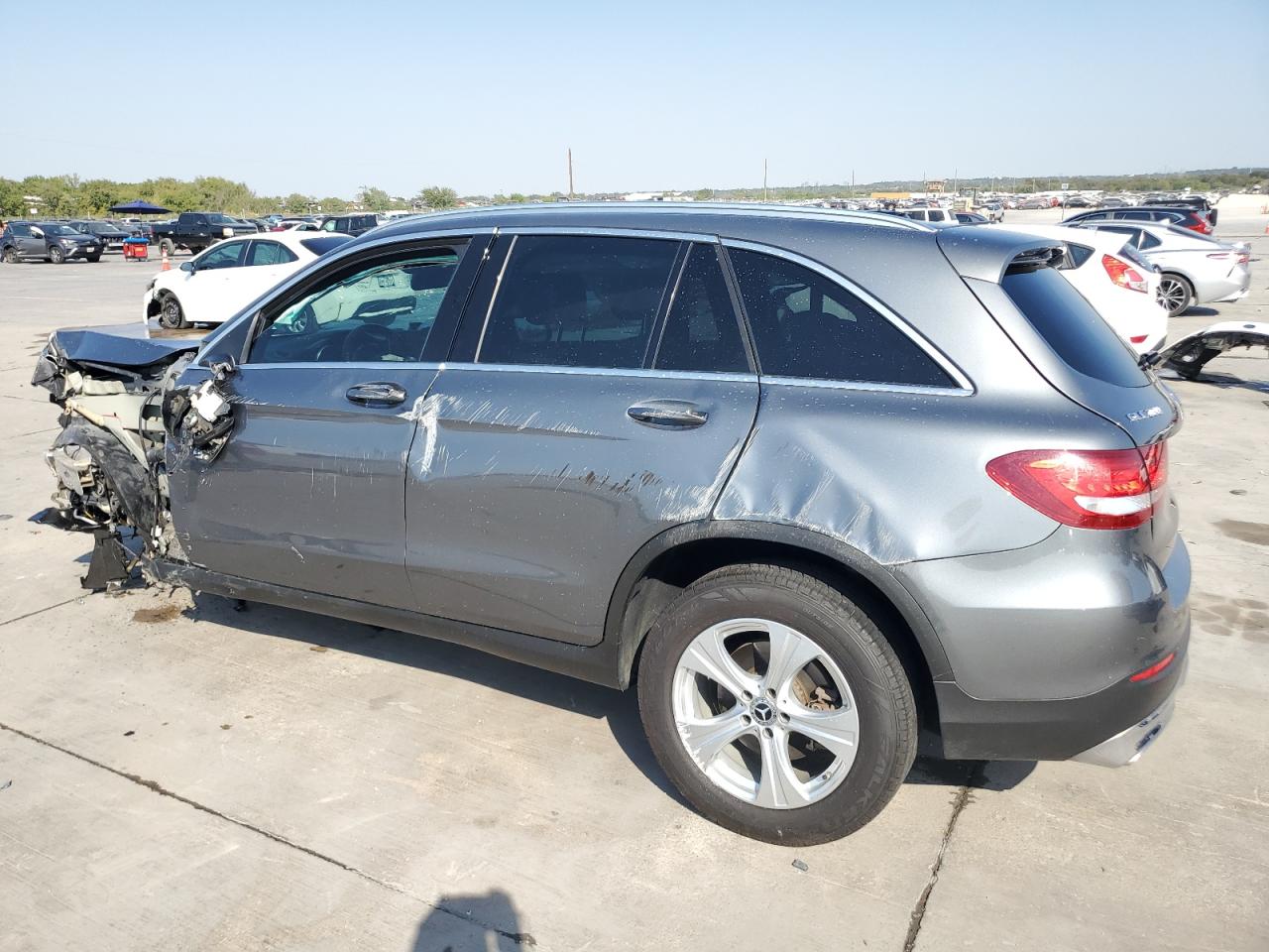 2017 Mercedes-Benz GLC - Image 2