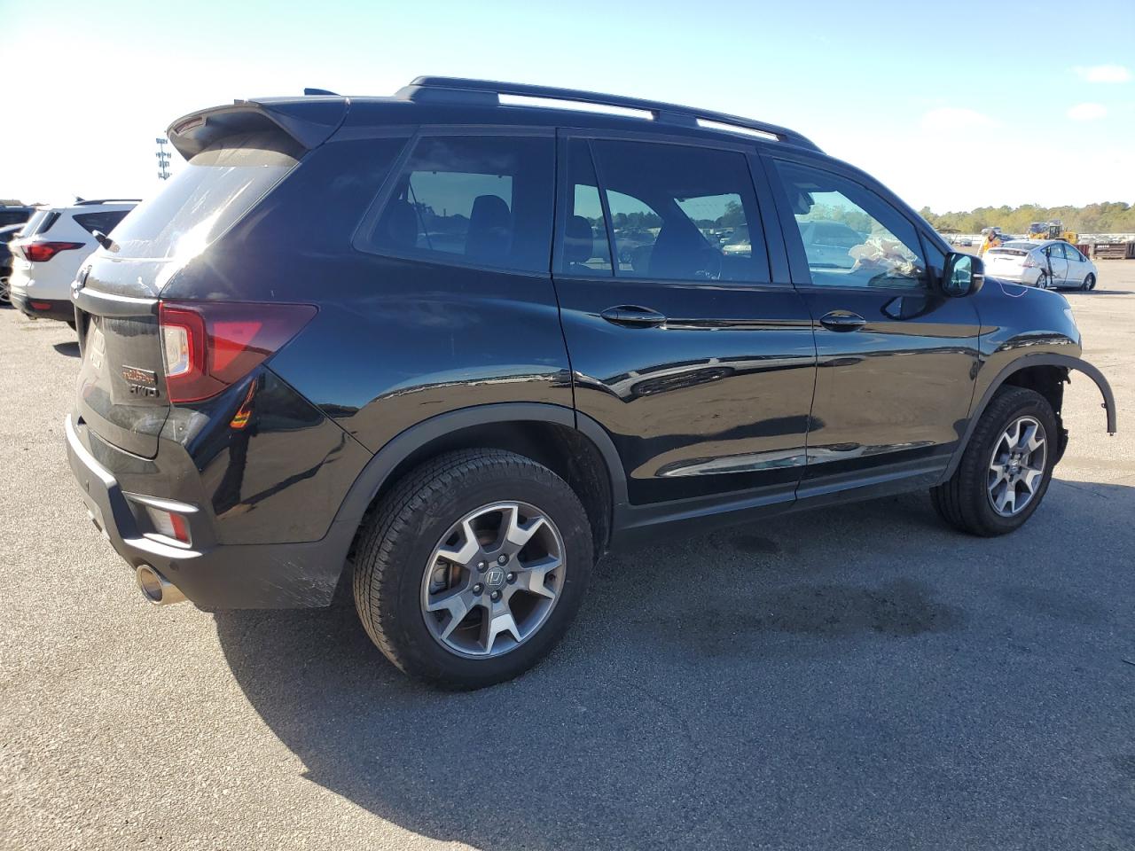 2022 Honda Passport - Image 3