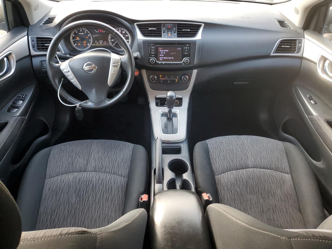 2015 Nissan Sentra - Image 8