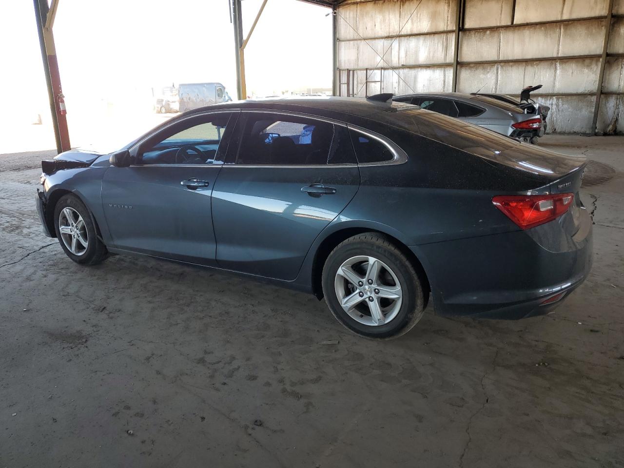 2021 Chevrolet Malibu - Image 2