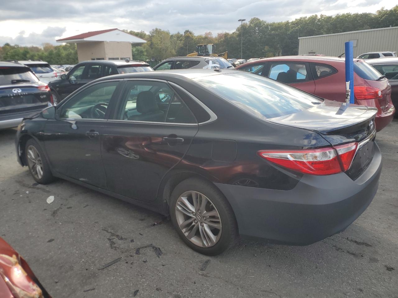 2015 Toyota Camry - Image 2