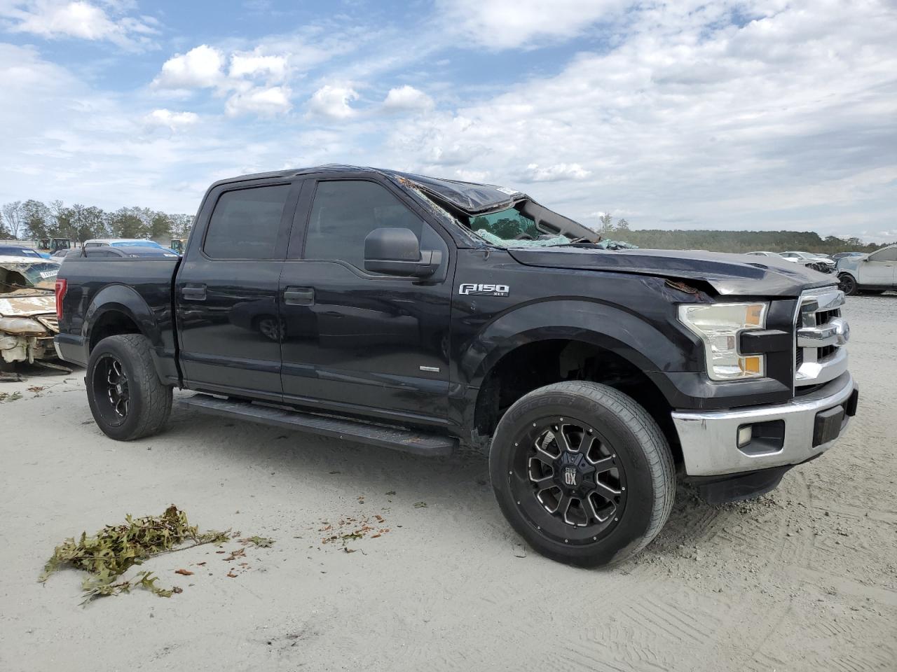 2015 Ford F-150 - Image 4