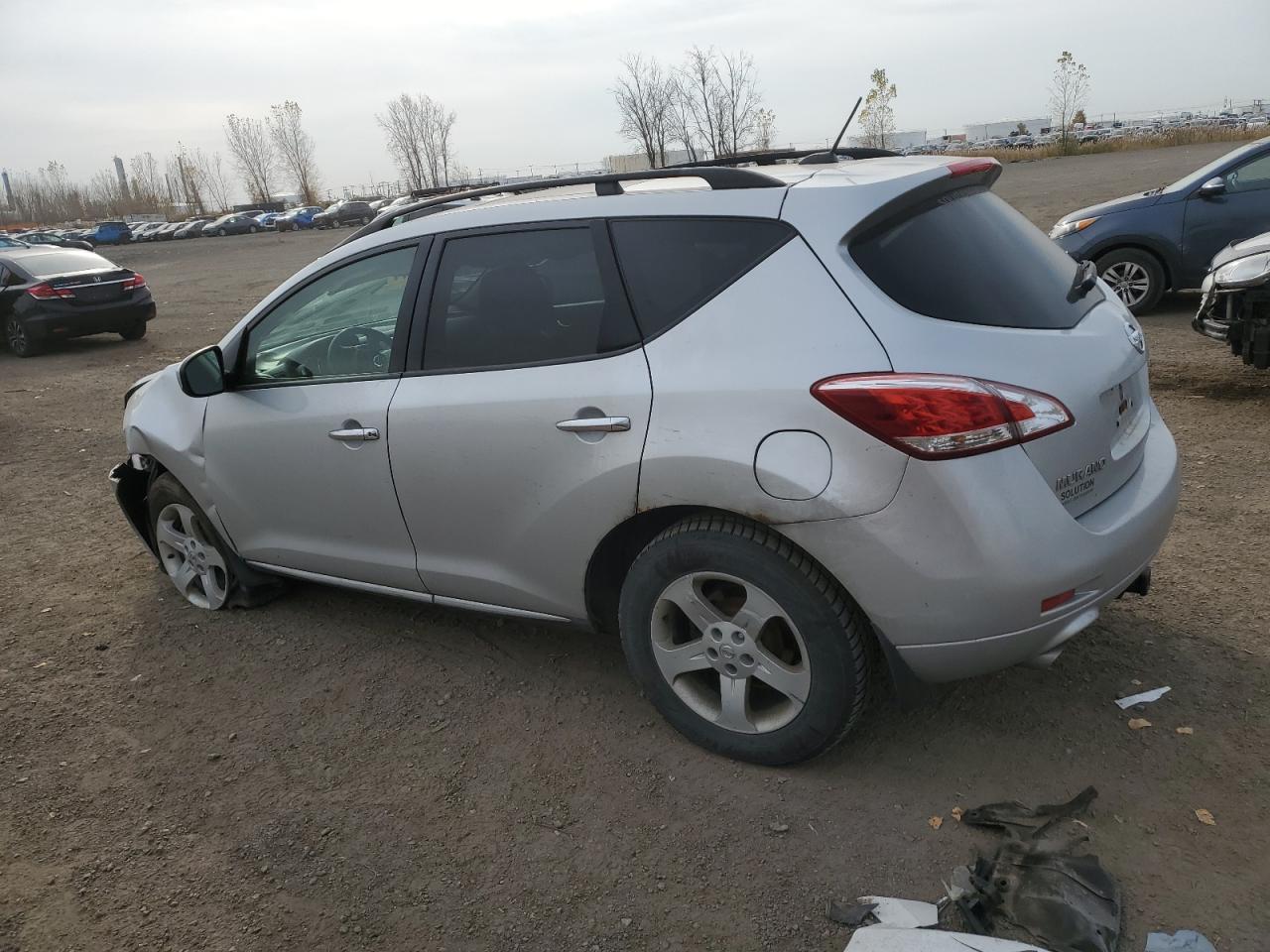 2011 Nissan Murano - Image 2