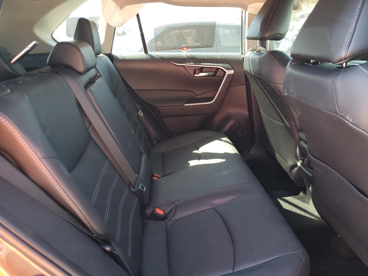 2024 Toyota RAV 4 - Image 11