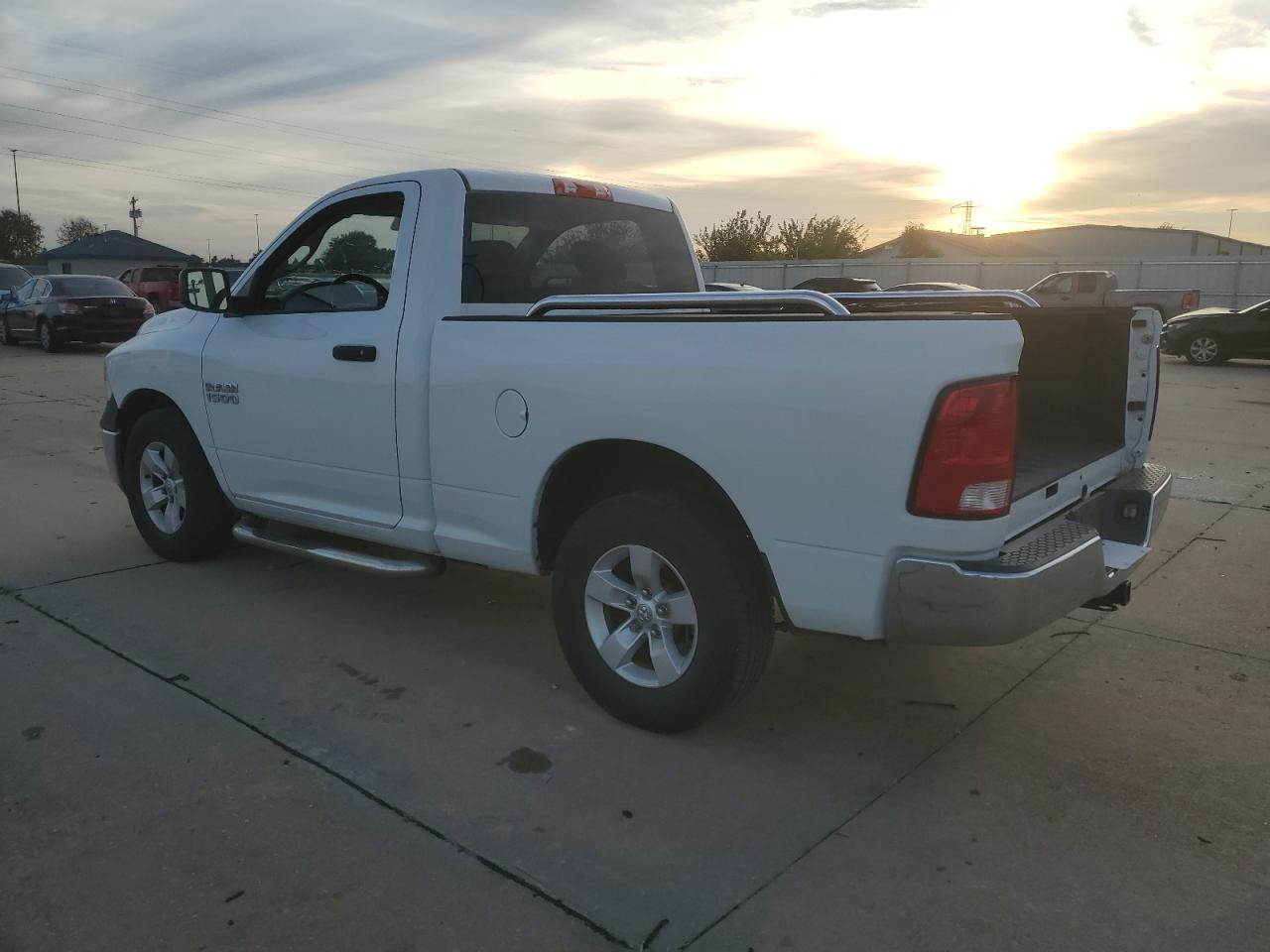 2014 RAM 1500 - Image 2