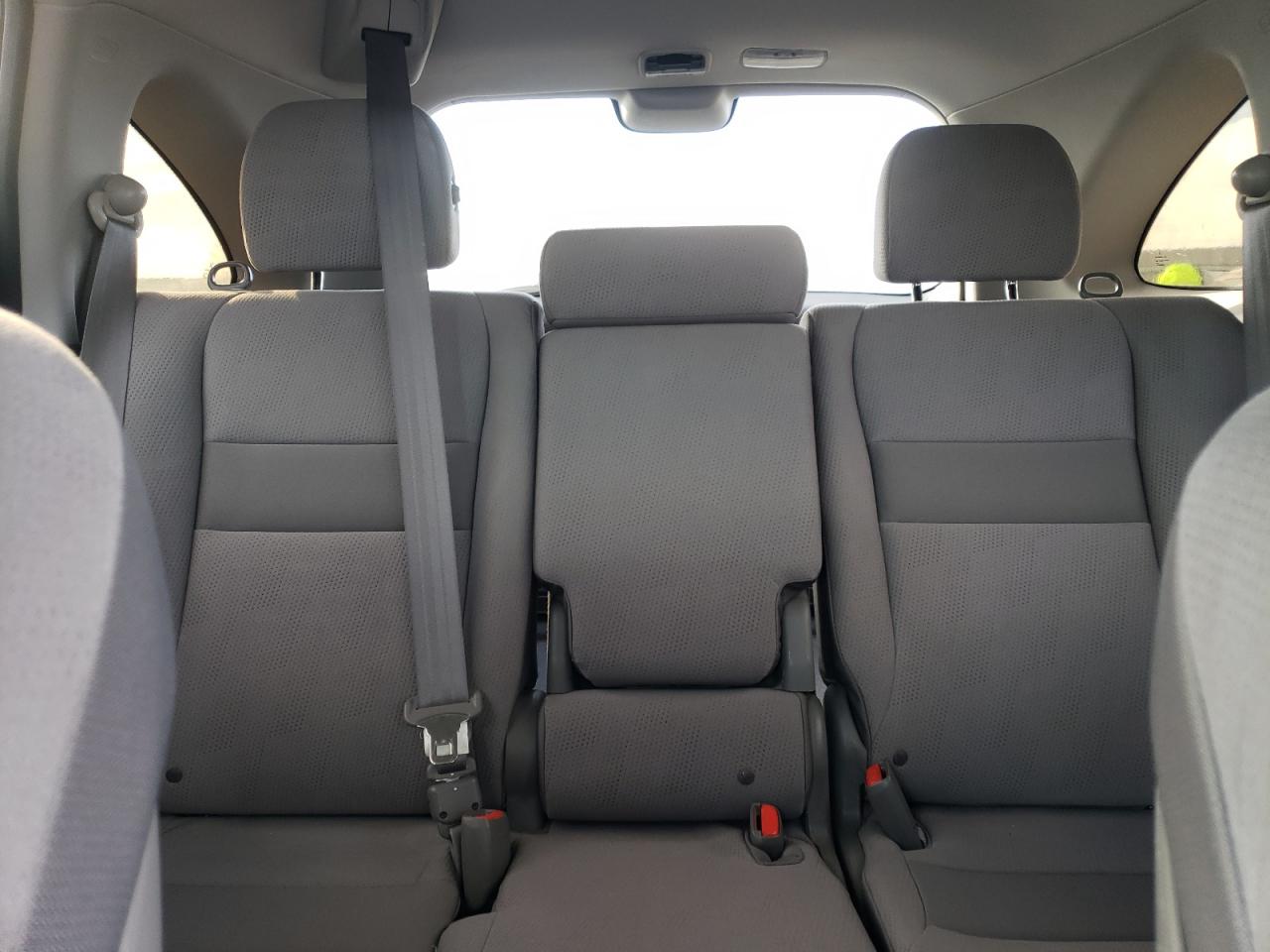 2011 Honda CR-V - Image 10