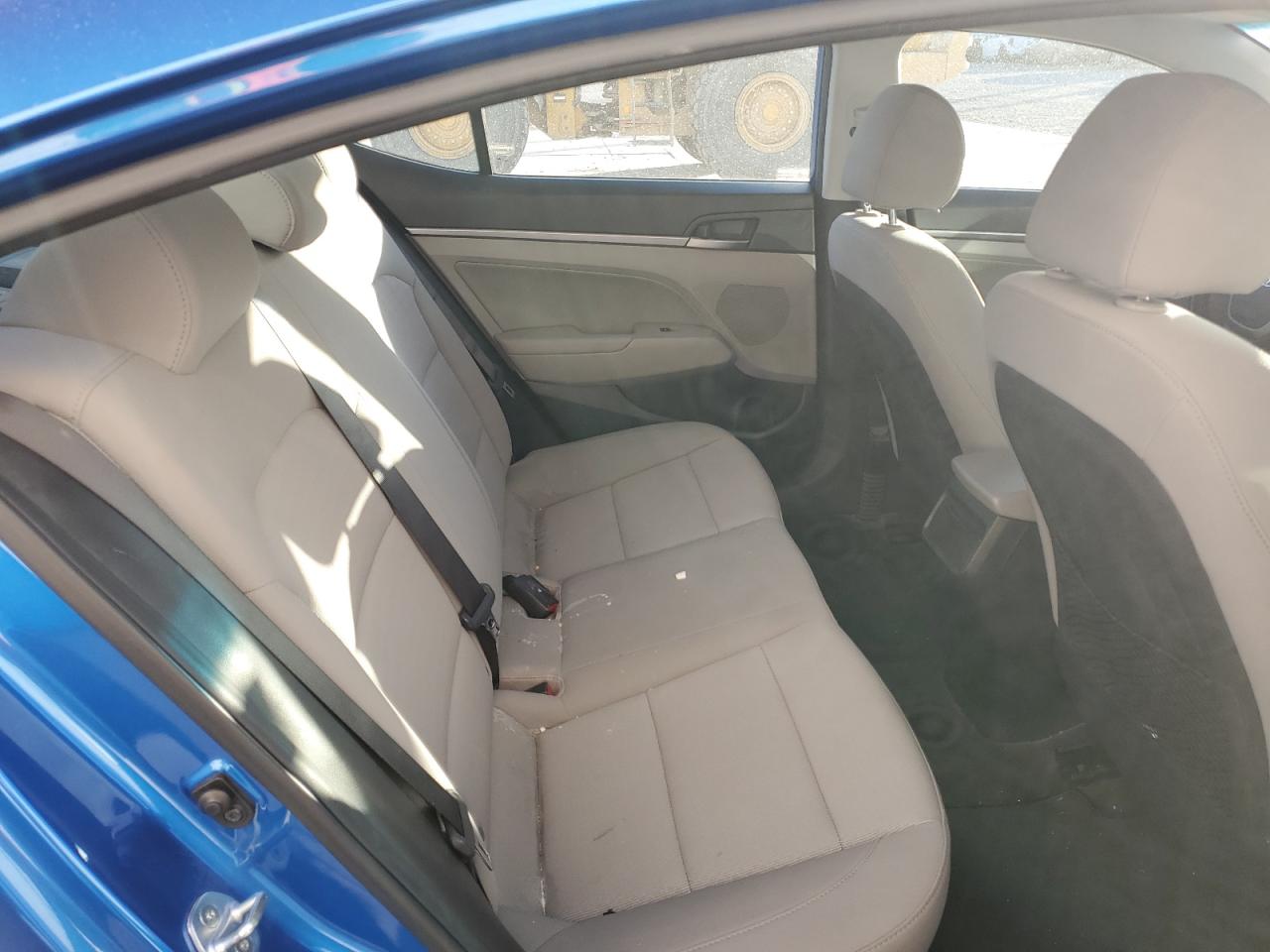 2018 Hyundai Elantra - Image 10