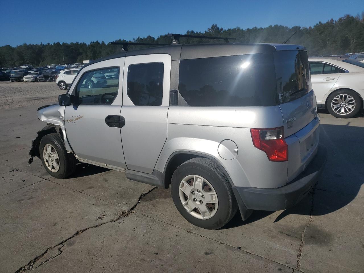 2010 Honda Element - Image 2