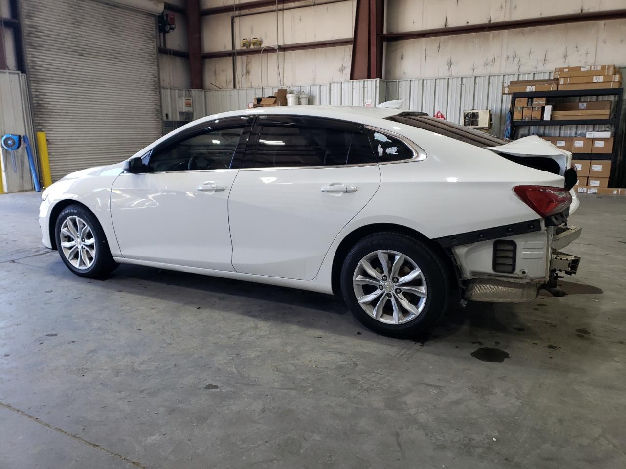 2019 Chevrolet Malibu - Image 2