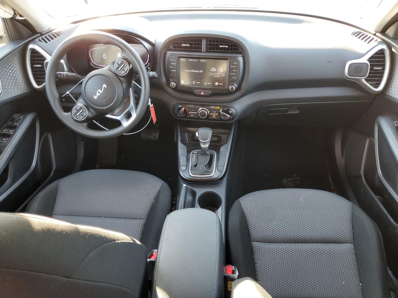 2023 Kia Soul - Image 8