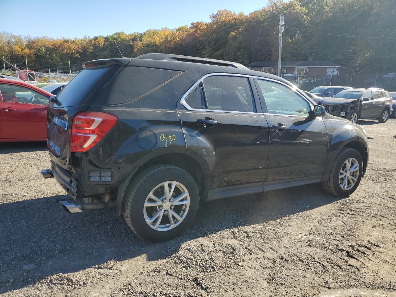 2017 Chevrolet Equinox - Image 3